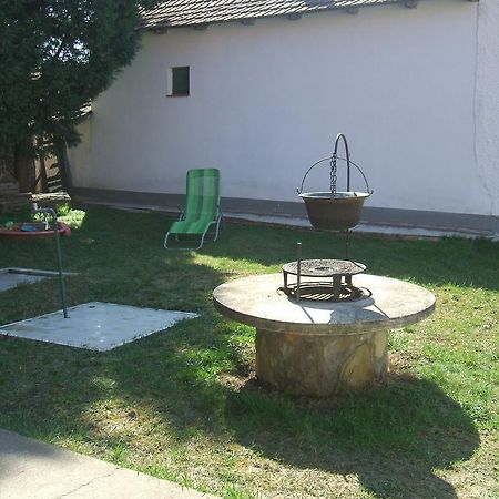 Feherszeker Apartmanok Abádszalók Buitenkant foto
