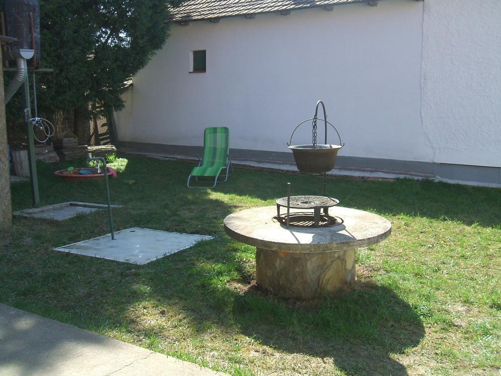 Feherszeker Apartmanok Abádszalók Buitenkant foto