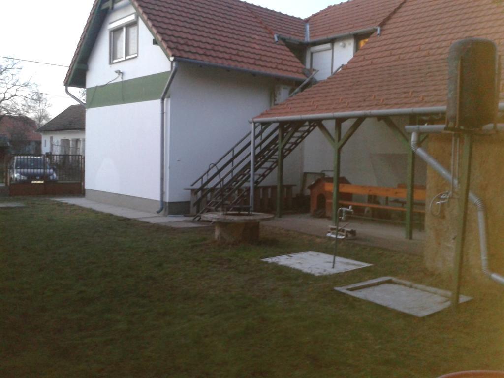 Feherszeker Apartmanok Abádszalók Kamer foto